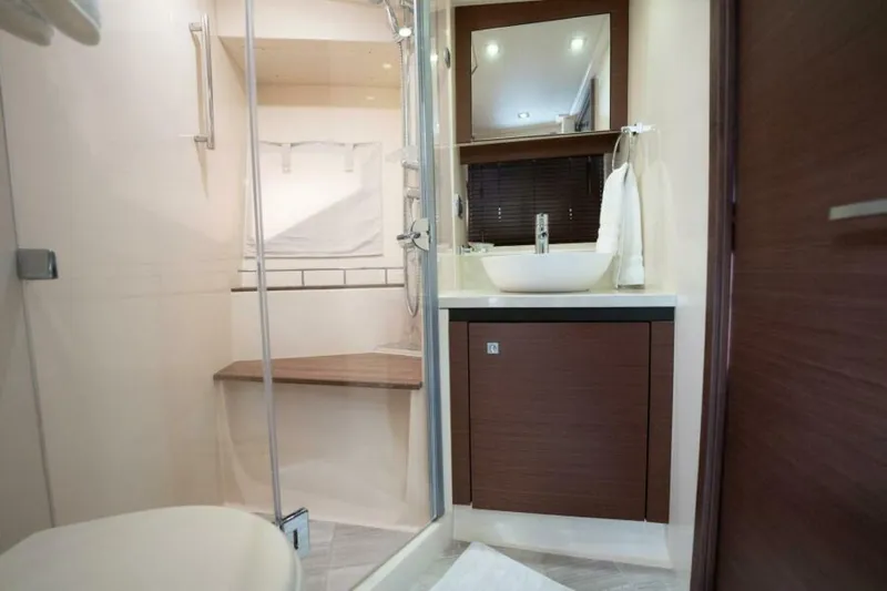 Slide: The Image of Sea Ray 510 Sundancer 2015 - 5849359