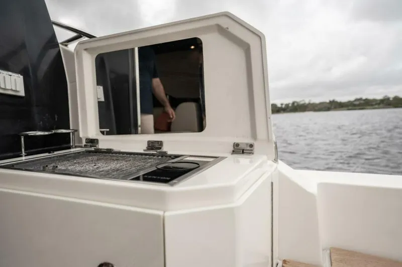 Slide: The Image of Sea Ray 510 Sundancer 2015 - 5849369
