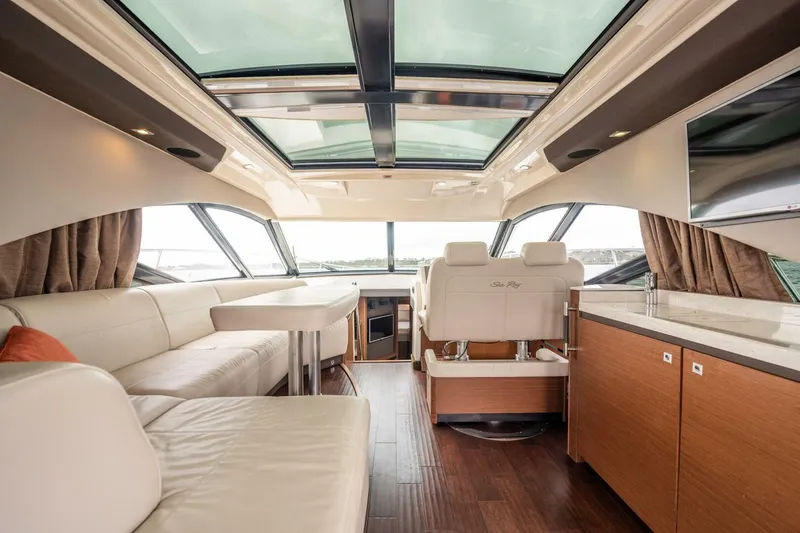Slide: The Image of Sea Ray 510 Sundancer 2015 - 5849391
