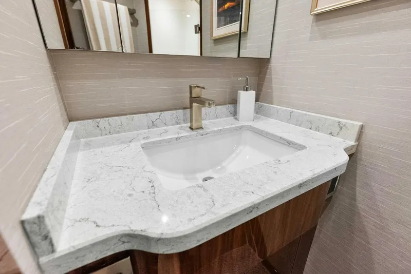 Slide: The Image of 2022 Viking 68 Enclosed Bridge- PIPE DREAM- Forward Stateroom Head - 5922363