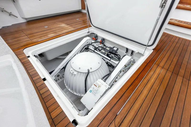 Slide: The Image of 2022 Viking 68 Enclosed Bridge- PIPE DREAM- Seakeeper - 5922384