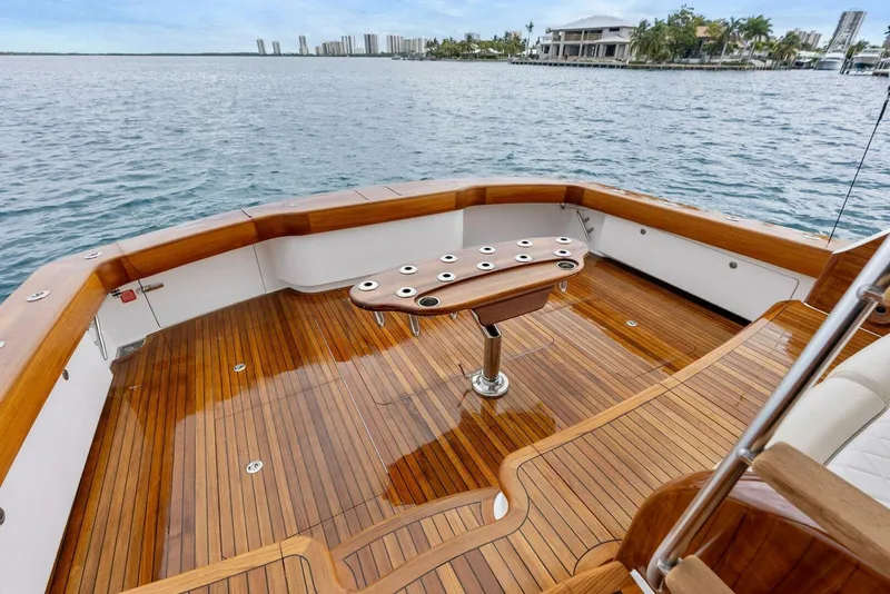 Slide: The Image of 2022 Viking 68 Enclosed Bridge- PIPE DREAM- Cockpit - 5922385