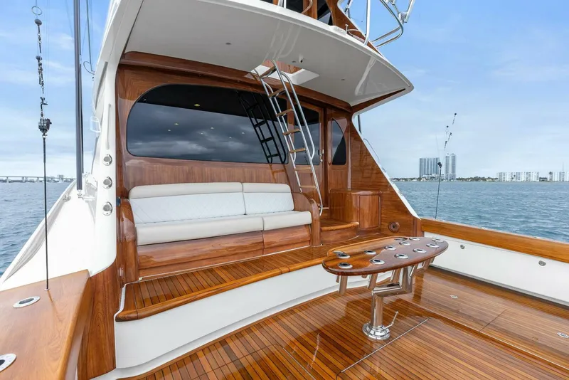 Slide: The Image of 2022 Viking 68 Enclosed Bridge- PIPE DREAM- Cockpit - 5922388