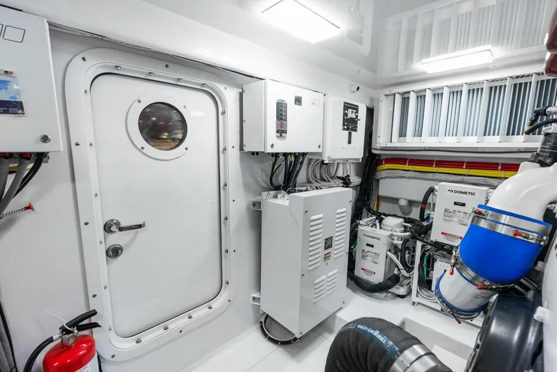 Slide: The Image of 2022 Viking 68 Enclosed Bridge- PIPE DREAM- Engine Room - 5922330
