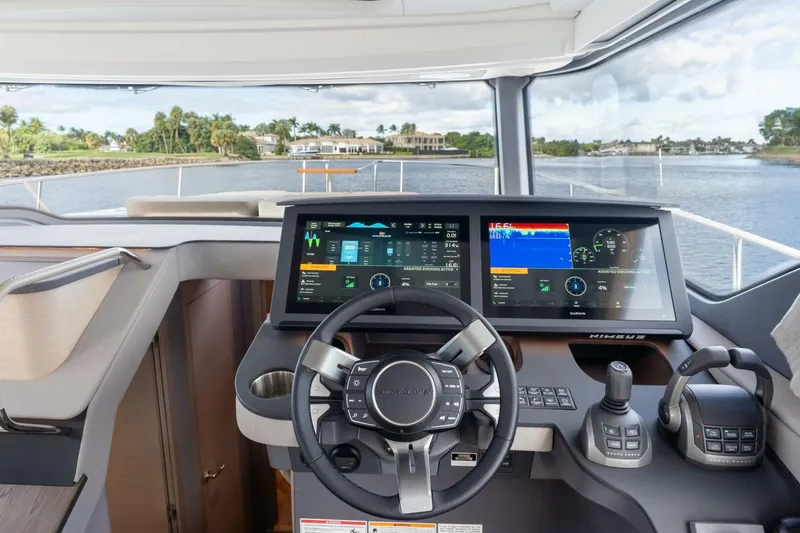 Slide: The Image of Nimbus 495 Flybridge 2026 - 5849907