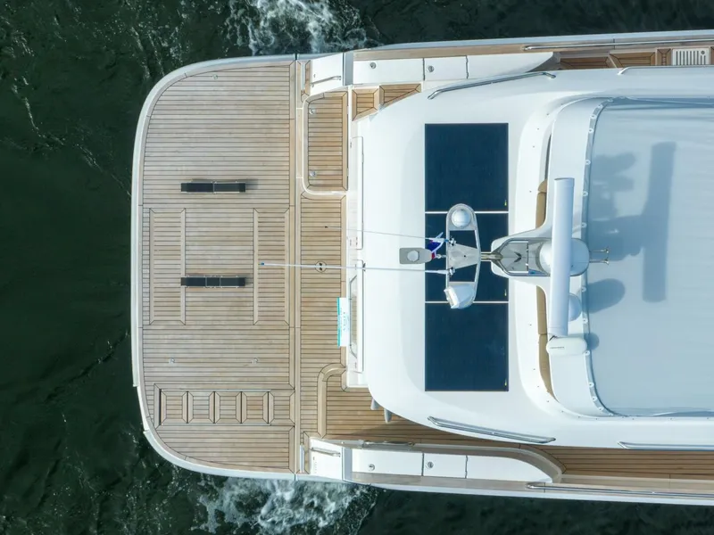 Slide: The Image of Nimbus 495 Flybridge 2026 - 5849920