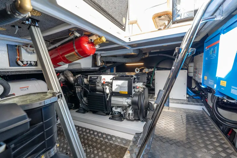 Slide: The Image of Nimbus 495 Flybridge 2026 - 5849923