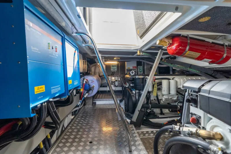 Slide: The Image of Nimbus 495 Flybridge 2026 - 5849927