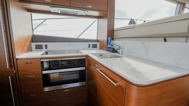 Slide: The Image of Princess F55 2022 - 5849998