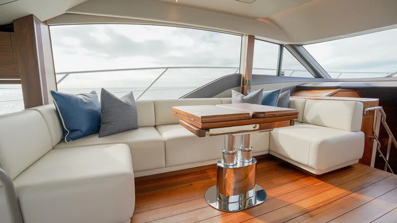 Slide: The Image of Princess F55 2022 - 5850001