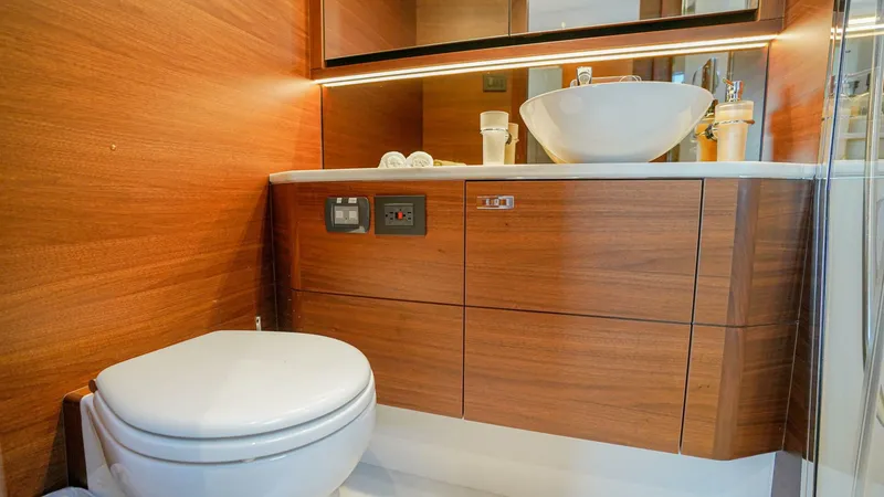 Slide: The Image of Princess F55 2022 - 5850020