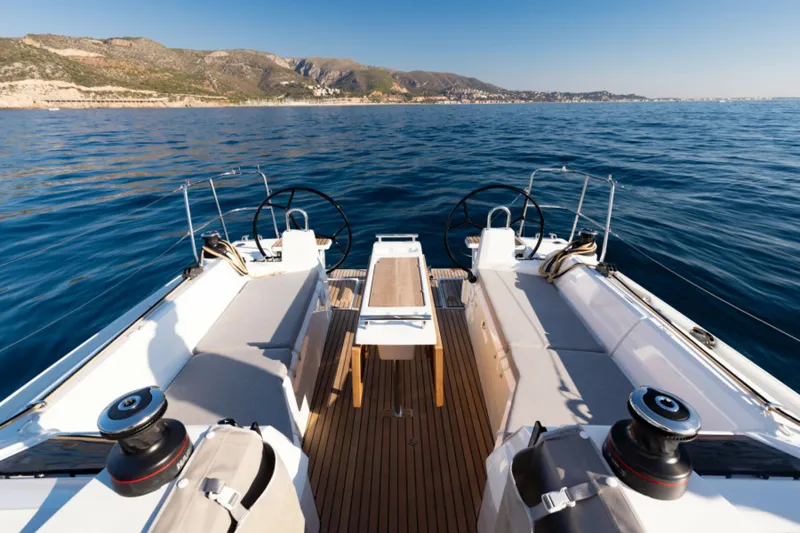 Slide: The Image of Beneteau Oceanis 34.1 Swing Keel Cockpit - 5850066