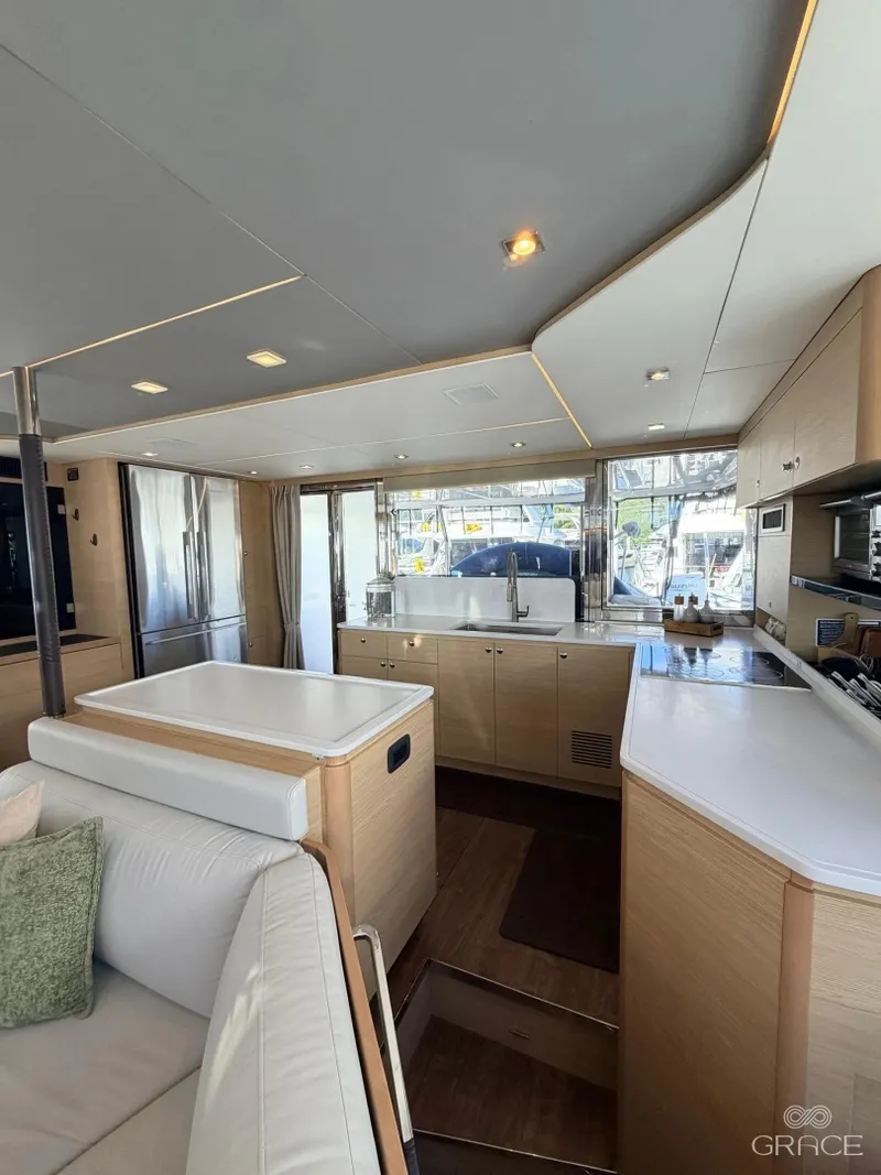 Slide: The Image of Aquila 54 Yacht 2022 - 6258074