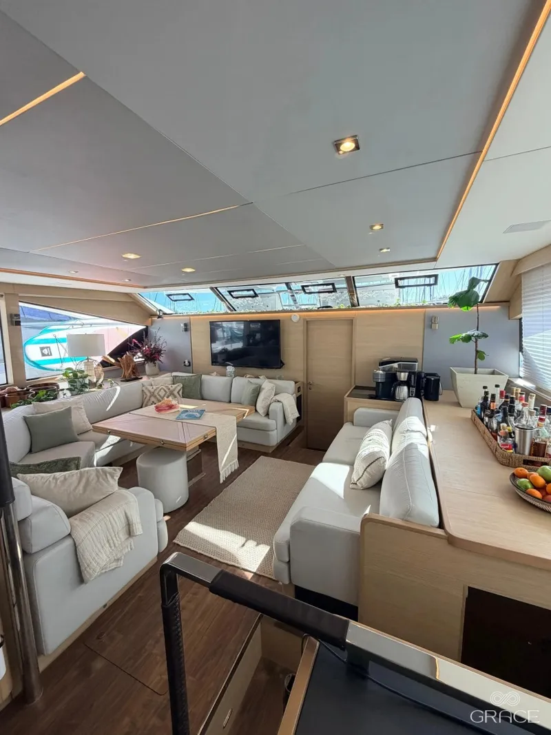 Slide: The Image of Aquila 54 Yacht 2022 - 6258078