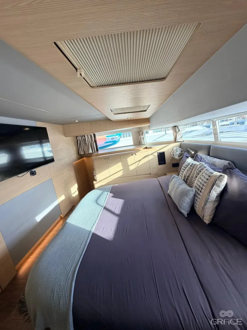 Slide: The Image of Aquila 54 Yacht 2022 - 6258081