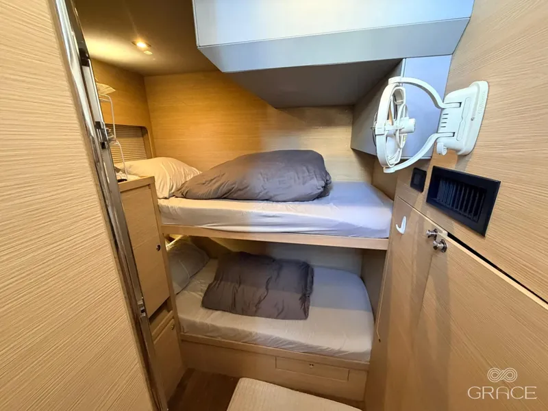 Slide: The Image of Aquila 54 Yacht 2022 - 6258092