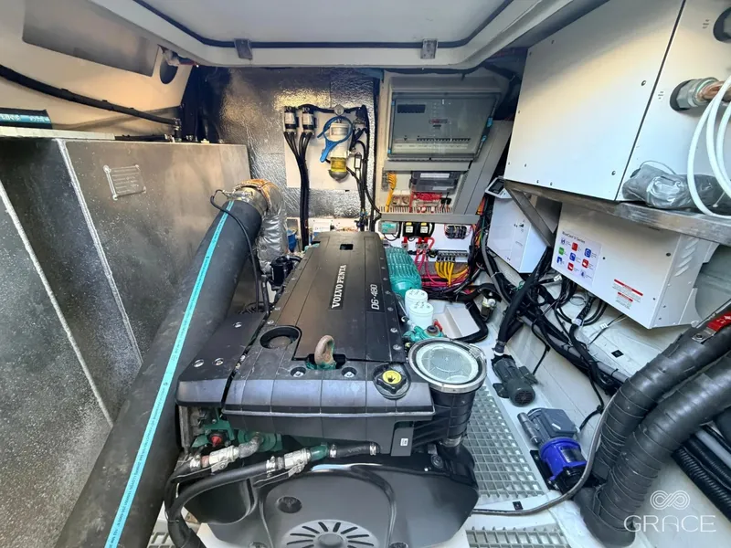 Slide: The Image of Aquila 54 Yacht 2022 - 6258115