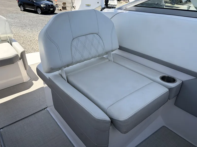Slide: The Image of Regal 26 XO 2021 - 6508517