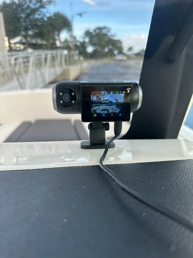 Slide: The Image of Bayliner Trophy T24CC 2024 - 5851121