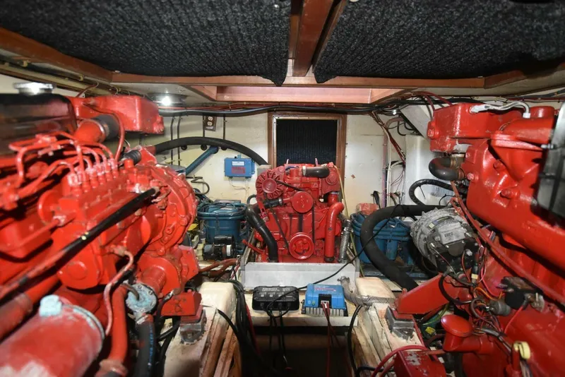 Slide: The Image of Albin 43 1985 - 5852155