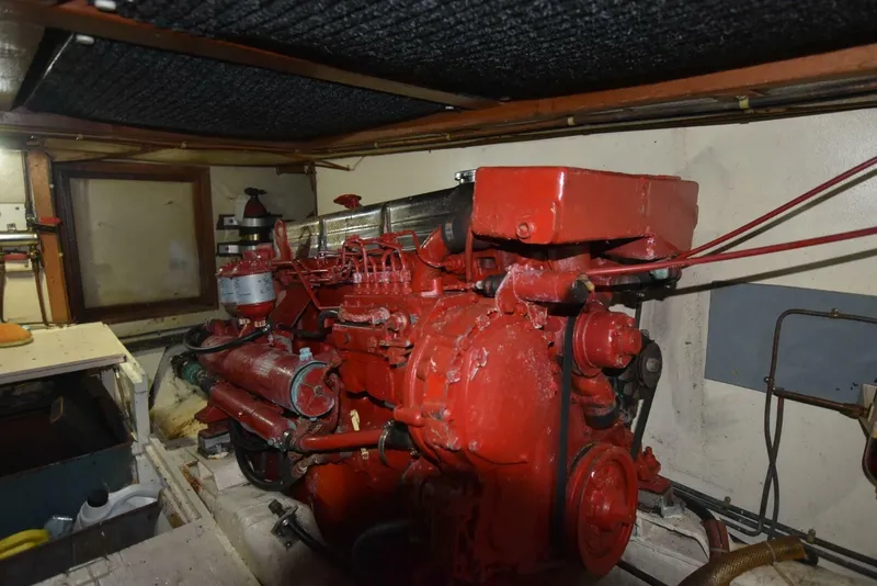 Slide: The Image of Albin 43 1985 - 5852156