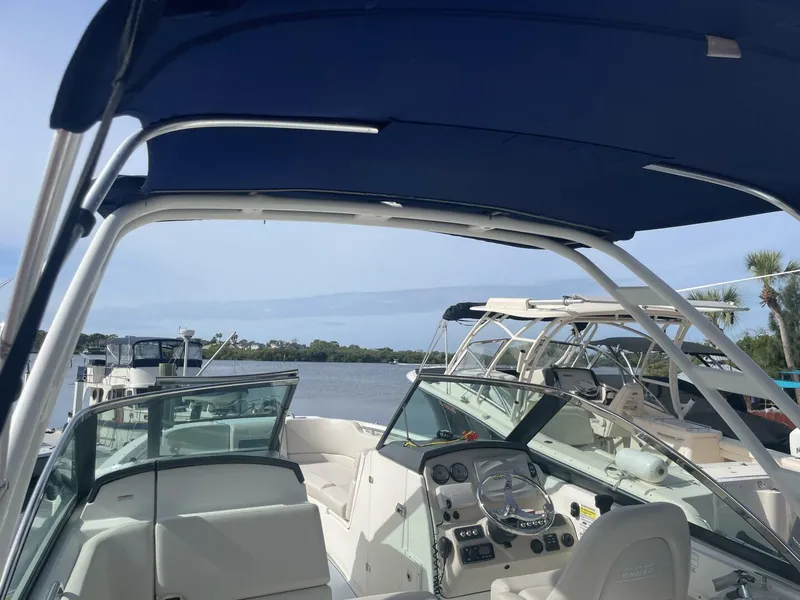 Slide: The Image of Boston Whaler 230 Vantage 2015 - 5850719