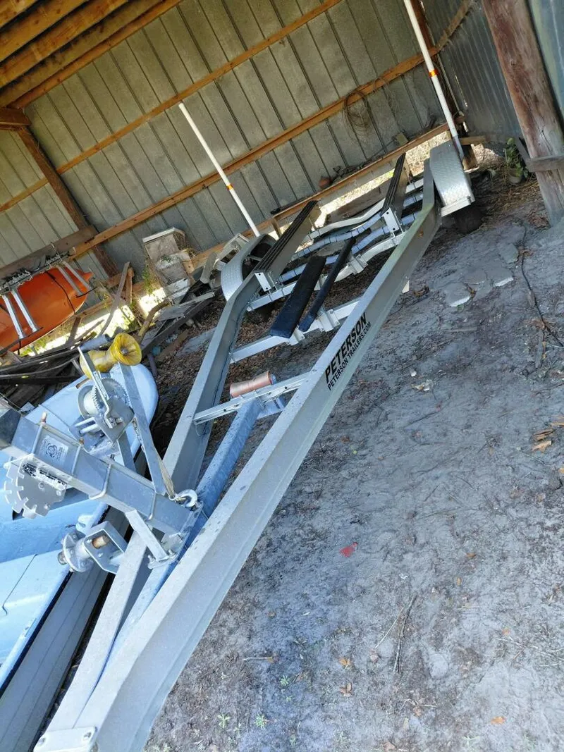 Slide: The Image of Boston Whaler 230 Vantage 2015 - 5895523