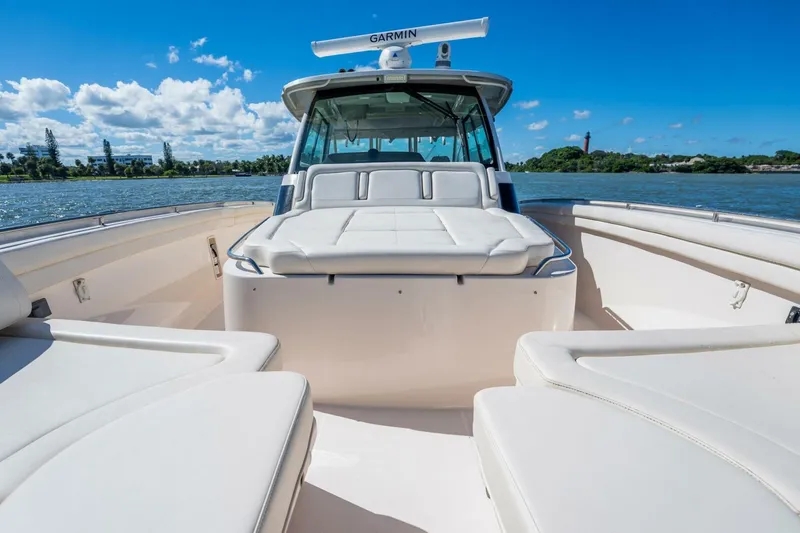 Slide: The Image of Grady-White Canyon 456 2021 - 5850851