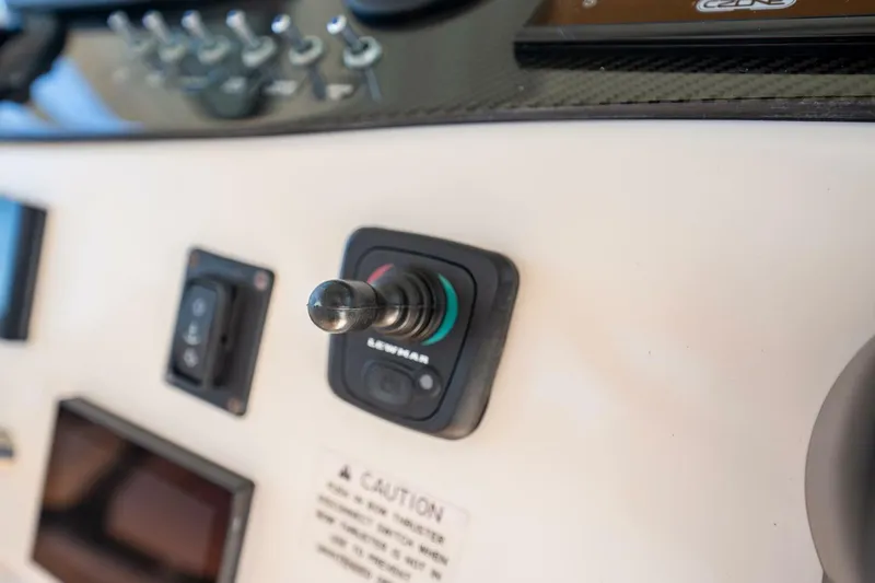 Slide: The Image of Grady-White Canyon 456 2021 - 5850862