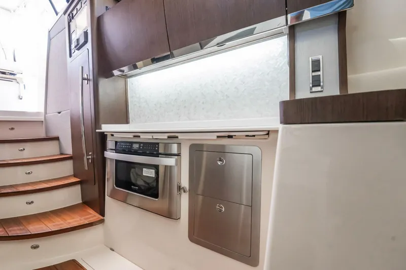 Slide: The Image of Grady-White Canyon 456 2021 - 5850828