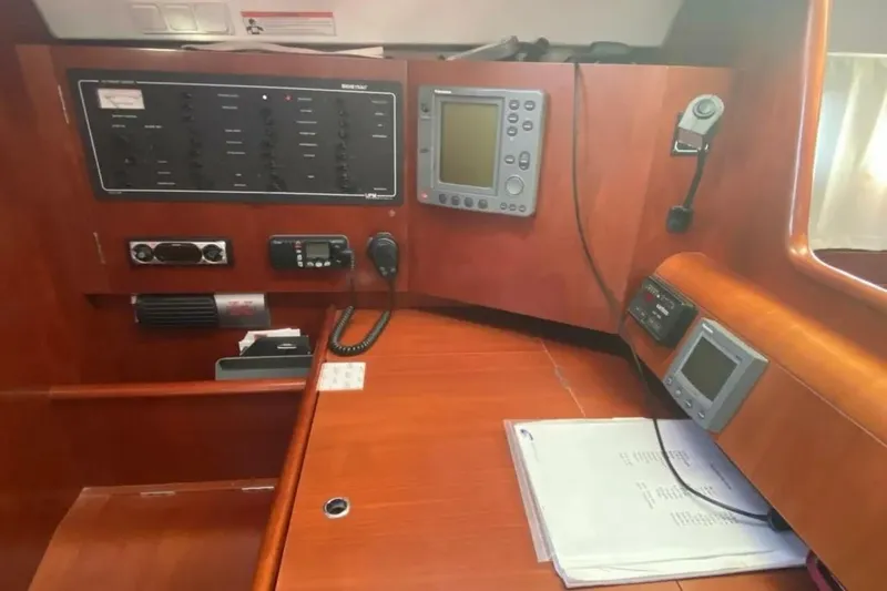 Slide: The Image of Beneteau 473 2006 - 5851549