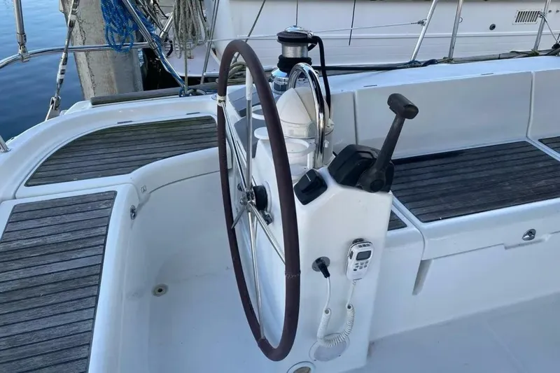 Slide: The Image of Beneteau 473 2006 - 5851547