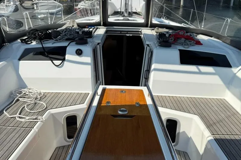 Slide: The Image of Beneteau Oceanis 40.1 2022 - 5851584