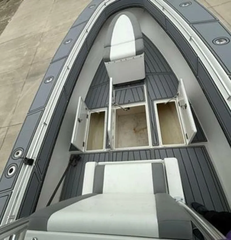 Slide: The Image of Contender 36 2008 - 5851001