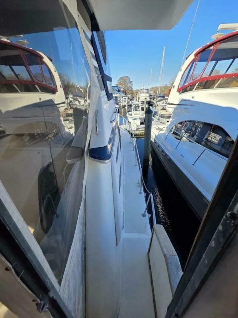 Slide: The Image of Sea Ray 415 1988 - 5891347