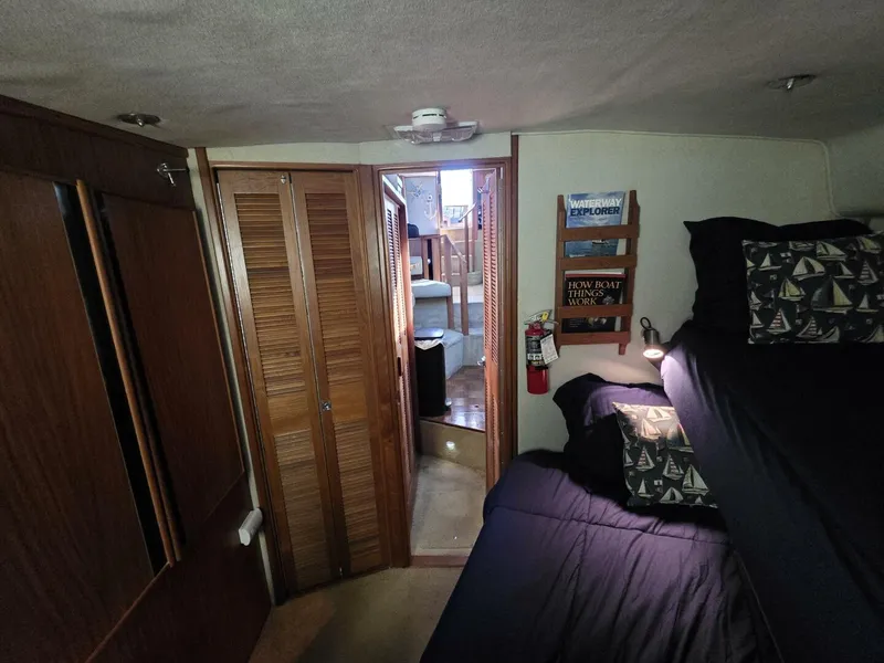 Slide: The Image of Sea Ray 415 1988 - 5891356