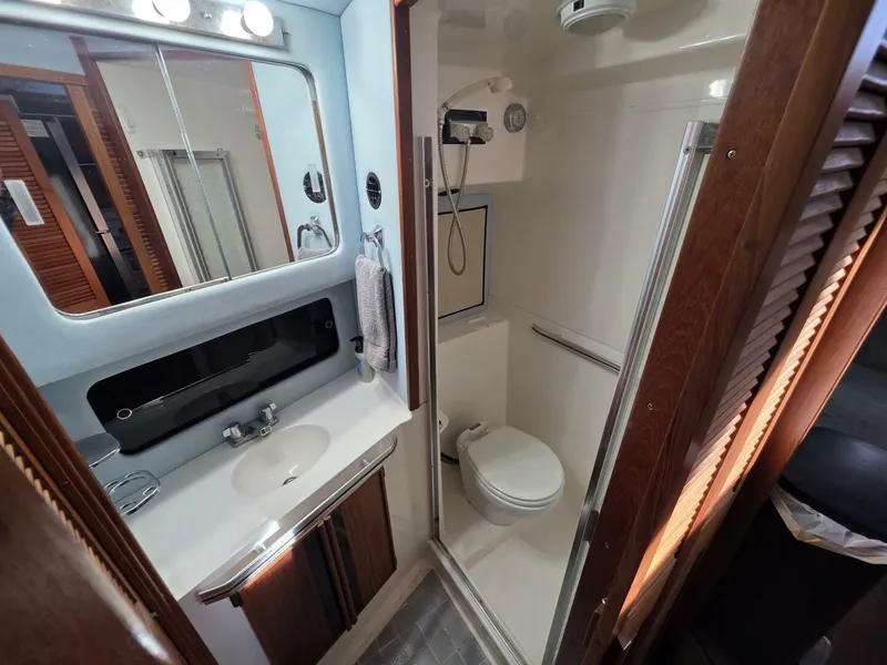 Slide: The Image of Sea Ray 415 1988 - 5891360