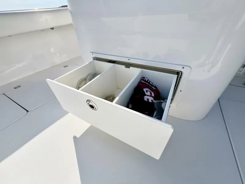 Slide: The Image of Freeman 34VH 2015 - 5851536