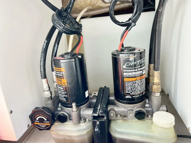 Slide: The Image of Freeman 34VH 2015 - 5851539