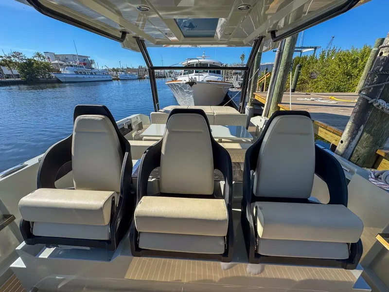 Slide: The Image of De Antonio Yachts D32 2026 - 5851678