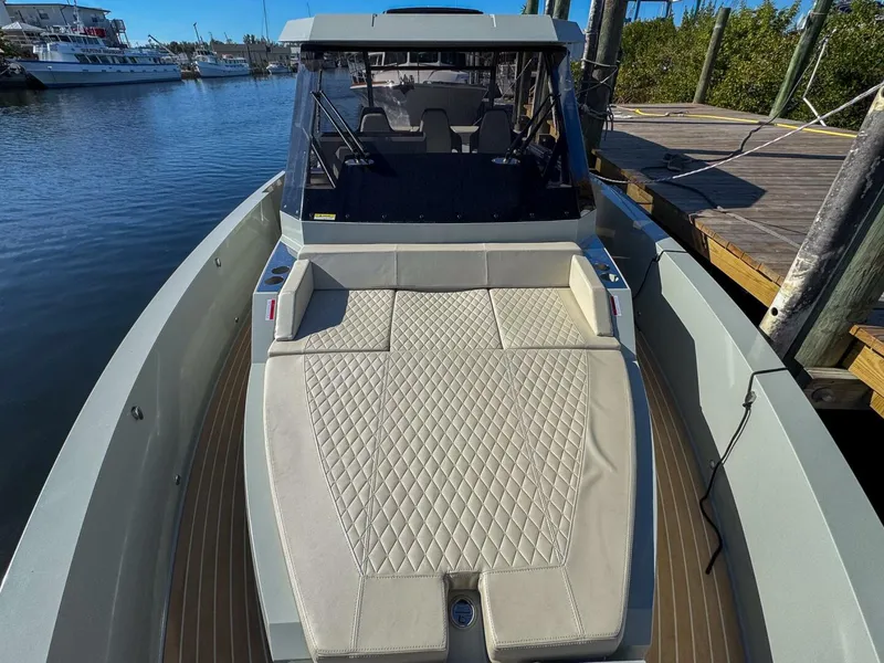 Slide: The Image of De Antonio Yachts D32 2026 - 5851724