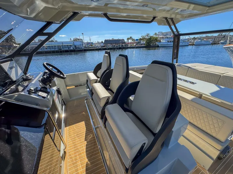 Slide: The Image of De Antonio Yachts D32 2026 - 5851633