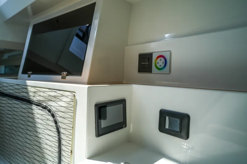 Slide: The Image of De Antonio Yachts D32 2027 - 7399977