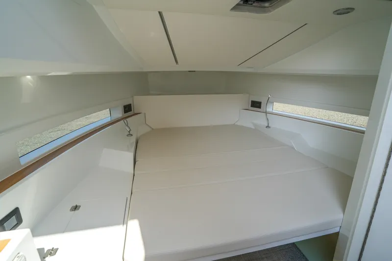 Slide: The Image of De Antonio Yachts D32 2027 - 7399975
