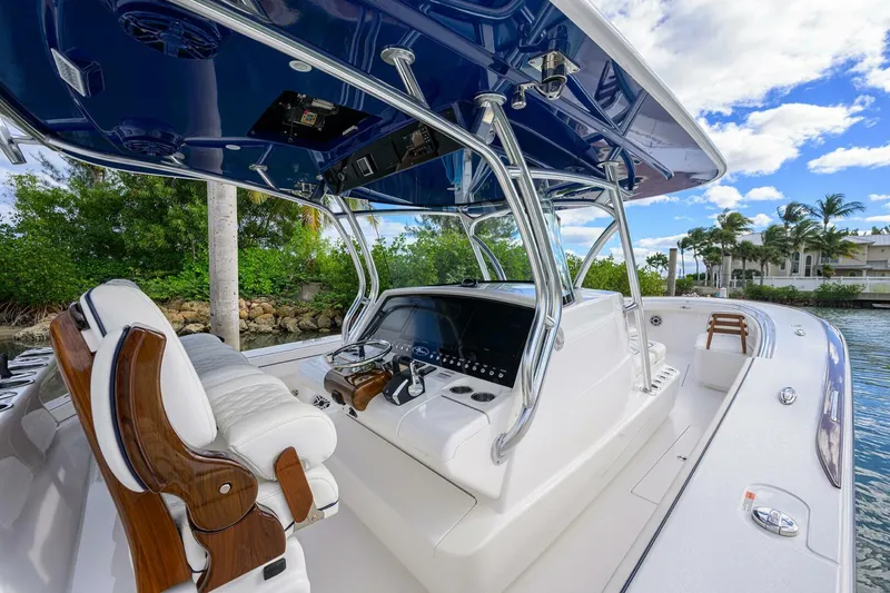 Slide: The Image of Valhalla 41 - Fishability - Helm Photo 2025 Valhalla V41 Center Console - Fishability - 5852043