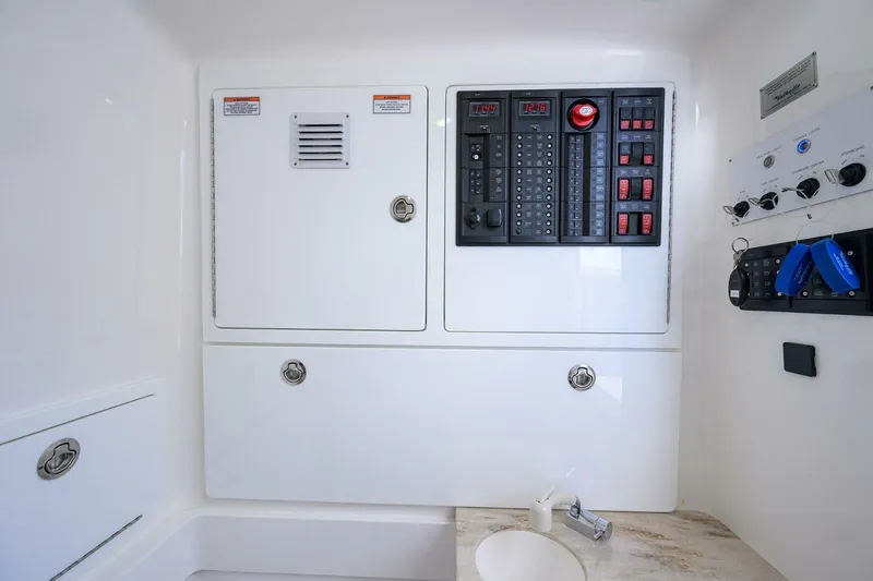 Slide: The Image of Valhalla 41 - Fishability -Control Panel Photo 2025 Valhalla V41 Center Console - Fishability - 5852074