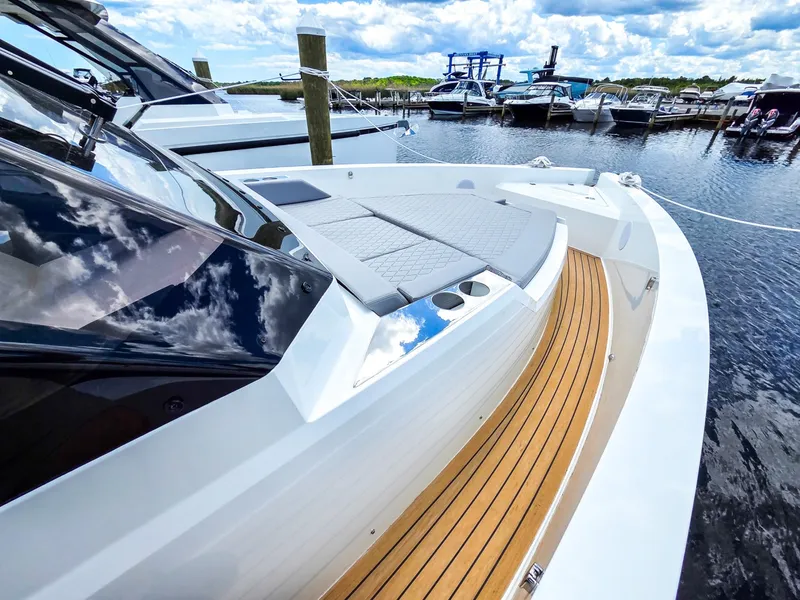 Slide: The Image of De Antonio Yachts D32 2026 - 6224043