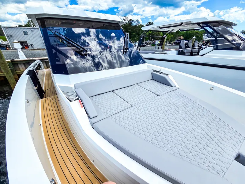 Slide: The Image of De Antonio Yachts D32 2026 - 6224061