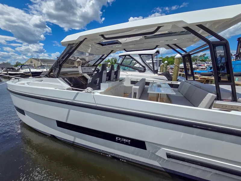 Slide: The Image of De Antonio Yachts D32 2026 - 6224103