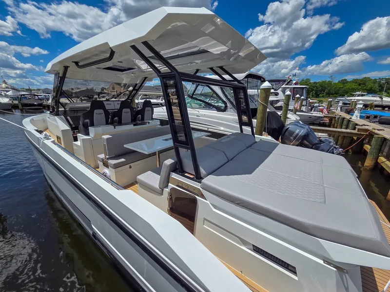 Slide: The Image of De Antonio Yachts D32 2026 - 6224170